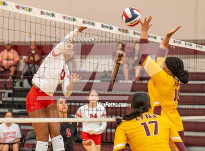 Thumbnail 2 in Dimond vs Canyon (Volleypalooza) photogallery.