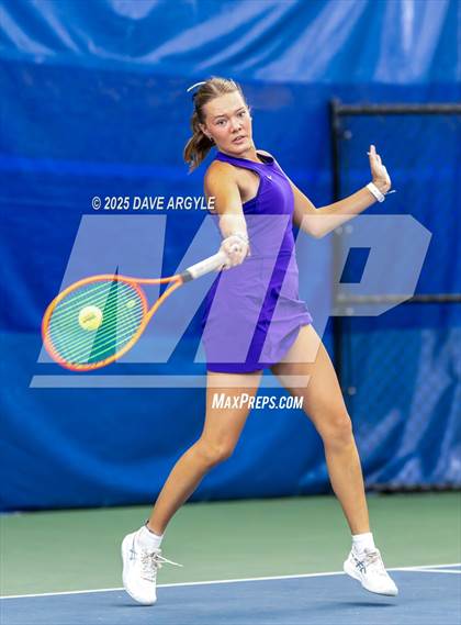 Thumbnail 3 in UHSAA 4A, 6A Semifinals photogallery.