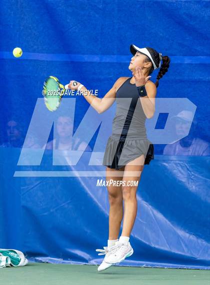 Thumbnail 2 in UHSAA 4A, 6A Semifinals photogallery.