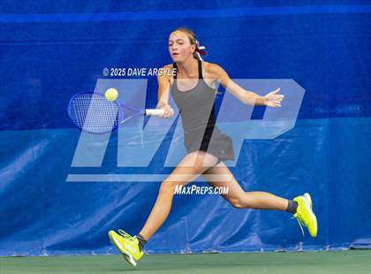 Thumbnail 1 in UHSAA 4A, 6A Semifinals photogallery.