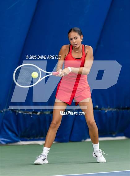 Thumbnail 2 in UHSAA 4A, 6A Semifinals photogallery.