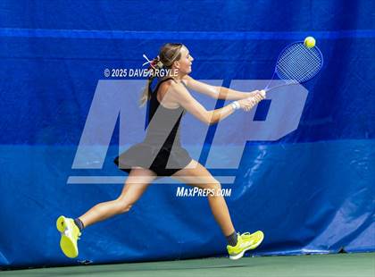 Thumbnail 2 in UHSAA 4A, 6A Semifinals photogallery.