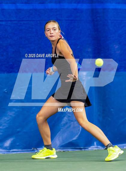 Thumbnail 1 in UHSAA 4A, 6A Semifinals photogallery.