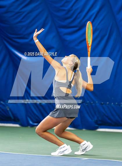 Thumbnail 1 in UHSAA 4A, 6A Semifinals photogallery.