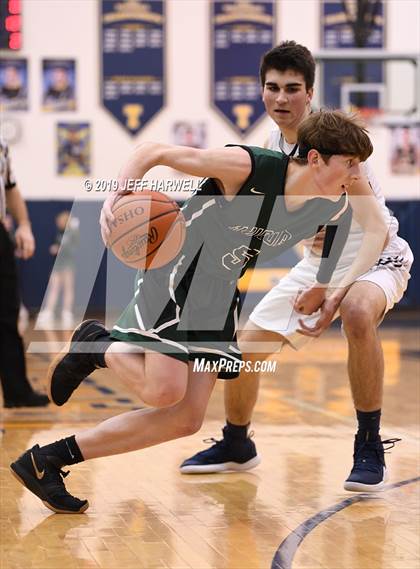Thumbnail 2 in Aurora @ Tallmadge photogallery.