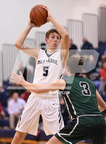 Thumbnail 1 in Aurora @ Tallmadge photogallery.