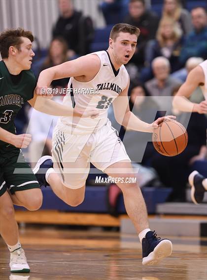 Thumbnail 3 in Aurora @ Tallmadge photogallery.