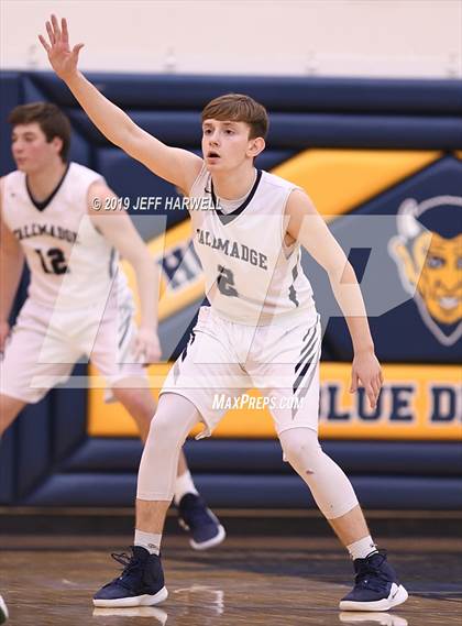 Thumbnail 1 in Aurora @ Tallmadge photogallery.