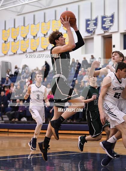 Thumbnail 3 in Aurora @ Tallmadge photogallery.