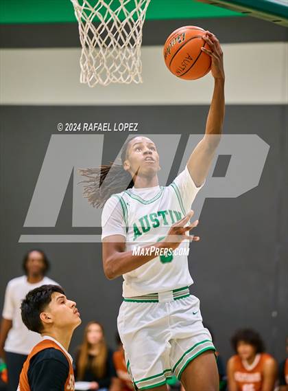 Thumbnail 3 in Scarborough vs. Austin (Houston ISD Tournament) photogallery.