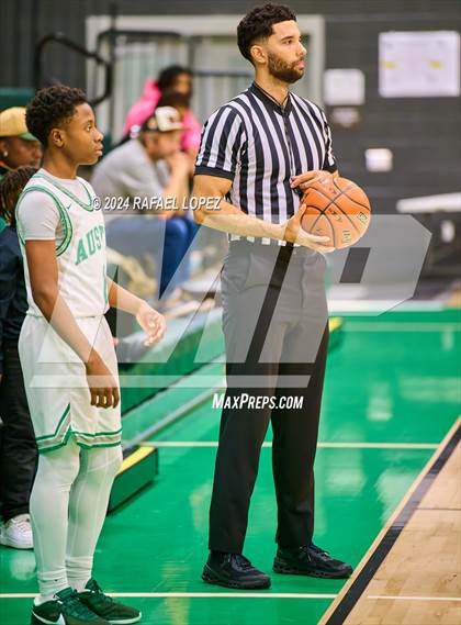 Thumbnail 2 in Scarborough vs. Austin (Houston ISD Tournament) photogallery.