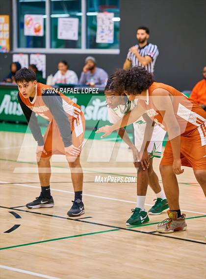 Thumbnail 1 in Scarborough vs. Austin (Houston ISD Tournament) photogallery.