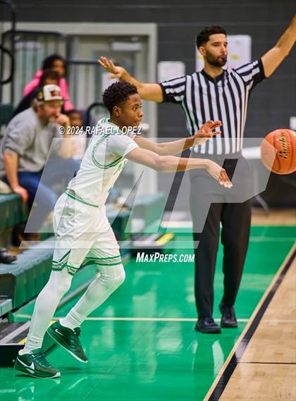 Thumbnail 2 in Scarborough vs. Austin (Houston ISD Tournament) photogallery.