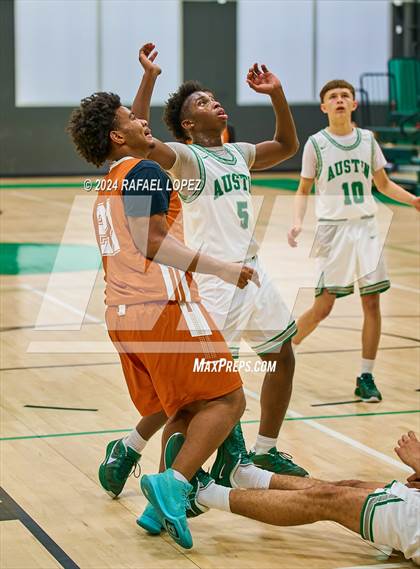 Thumbnail 3 in Scarborough vs. Austin (Houston ISD Tournament) photogallery.