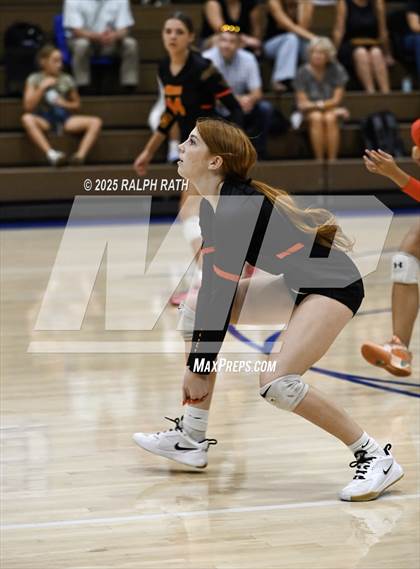 Thumbnail 2 in Chico @ Orland photogallery.
