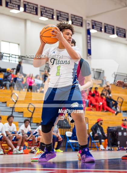 Thumbnail 3 in Mill Creek vs Discovery photogallery.
