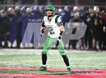 Thumbnail 1 in Highland vs. Avon (OHSAA Division 2 Regional Final) photogallery.