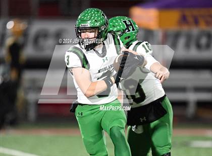 Thumbnail 1 in Highland vs. Avon (OHSAA Division 2 Regional Final) photogallery.