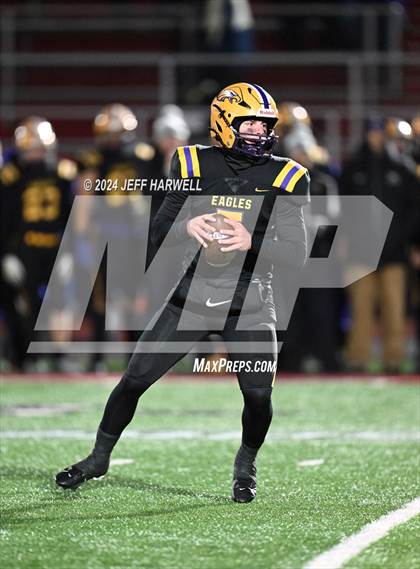 Thumbnail 2 in Highland vs. Avon (OHSAA Division 2 Regional Final) photogallery.