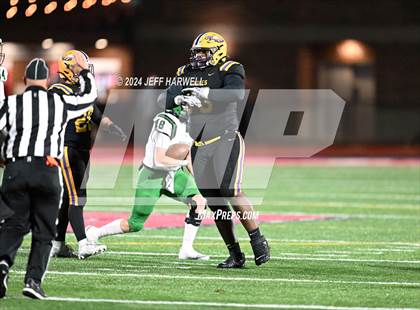 Thumbnail 3 in Highland vs. Avon (OHSAA Division 2 Regional Final) photogallery.