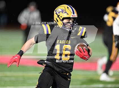 Thumbnail 2 in Highland vs. Avon (OHSAA Division 2 Regional Final) photogallery.