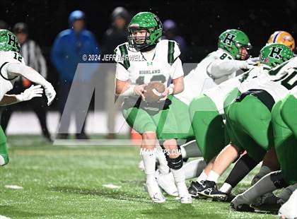 Thumbnail 2 in Highland vs. Avon (OHSAA Division 2 Regional Final) photogallery.