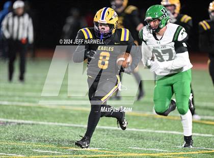 Thumbnail 2 in Highland vs. Avon (OHSAA Division 2 Regional Final) photogallery.