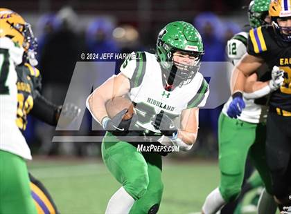 Thumbnail 2 in Highland vs. Avon (OHSAA Division 2 Regional Final) photogallery.