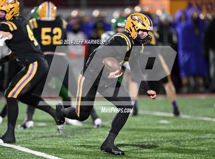 Thumbnail 2 in Highland vs. Avon (OHSAA Division 2 Regional Final) photogallery.