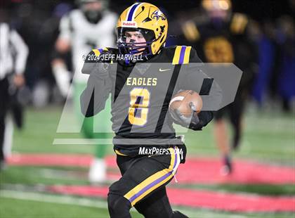 Thumbnail 1 in Highland vs. Avon (OHSAA Division 2 Regional Final) photogallery.