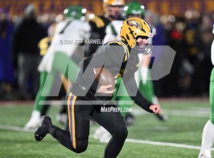 Thumbnail 1 in Highland vs. Avon (OHSAA Division 2 Regional Final) photogallery.