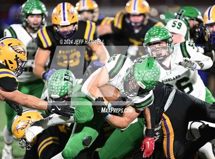 Thumbnail 3 in Highland vs. Avon (OHSAA Division 2 Regional Final) photogallery.