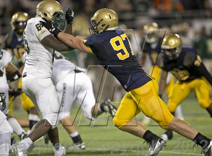 Thumbnail 1 in Lincoln vs. St. Thomas Aquinas (FHSAA 7A Final) photogallery.