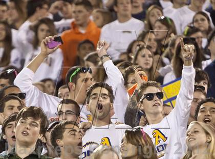 Thumbnail 2 in Lincoln vs. St. Thomas Aquinas (FHSAA 7A Final) photogallery.