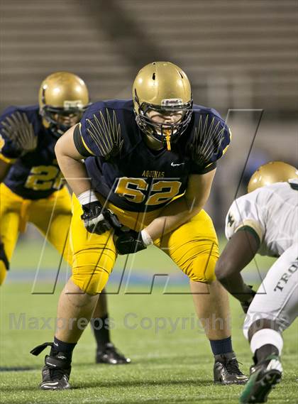 Thumbnail 1 in Lincoln vs. St. Thomas Aquinas (FHSAA 7A Final) photogallery.