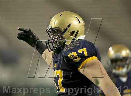 Thumbnail 3 in Lincoln vs. St. Thomas Aquinas (FHSAA 7A Final) photogallery.