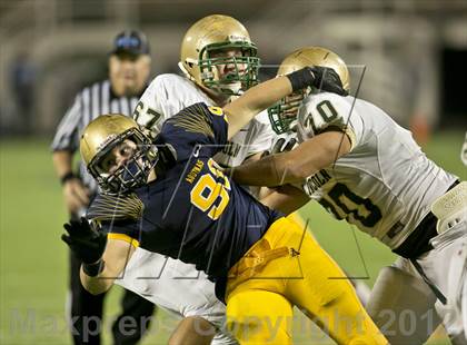 Thumbnail 2 in Lincoln vs. St. Thomas Aquinas (FHSAA 7A Final) photogallery.