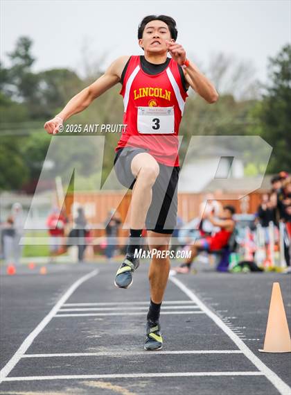 Thumbnail 1 in Bryan Bradley Viking Track Classic (Long Jump) photogallery.