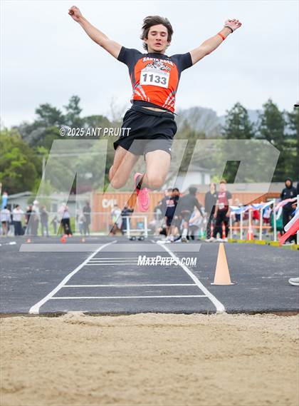 Thumbnail 1 in Bryan Bradley Viking Track Classic (Long Jump) photogallery.