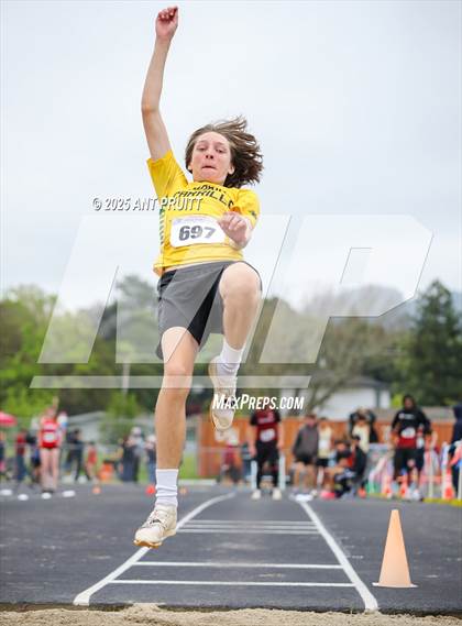 Thumbnail 2 in Bryan Bradley Viking Track Classic (Long Jump) photogallery.