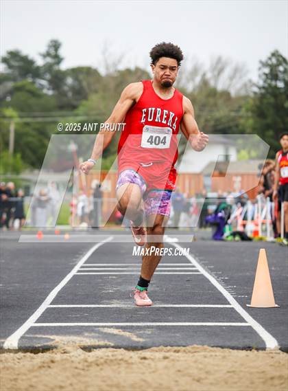 Thumbnail 1 in Bryan Bradley Viking Track Classic (Long Jump) photogallery.