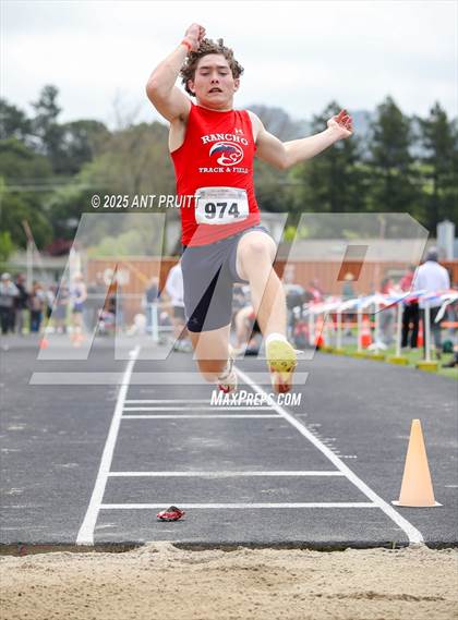 Thumbnail 3 in Bryan Bradley Viking Track Classic (Long Jump) photogallery.