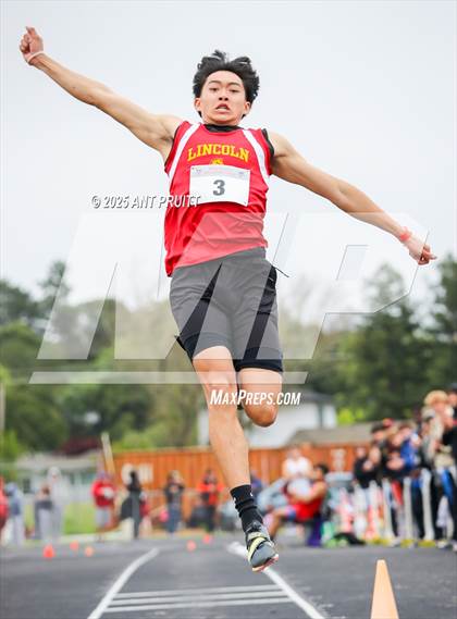 Thumbnail 1 in Bryan Bradley Viking Track Classic (Long Jump) photogallery.