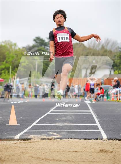 Thumbnail 1 in Bryan Bradley Viking Track Classic (Long Jump) photogallery.