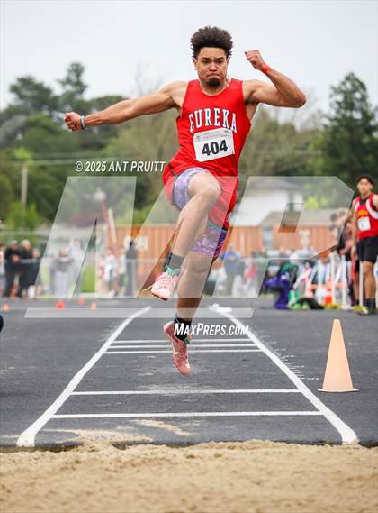 Thumbnail 3 in Bryan Bradley Viking Track Classic (Long Jump) photogallery.
