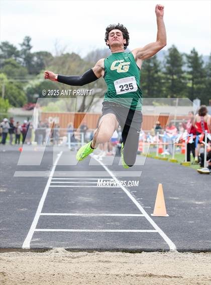 Thumbnail 1 in Bryan Bradley Viking Track Classic (Long Jump) photogallery.