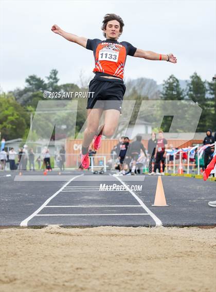 Thumbnail 2 in Bryan Bradley Viking Track Classic (Long Jump) photogallery.