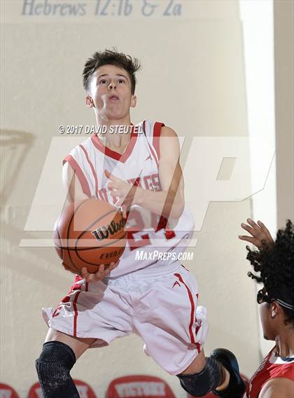 Thumbnail 1 in Lindhurst vs. Victory Christian (Viking Classic) photogallery.