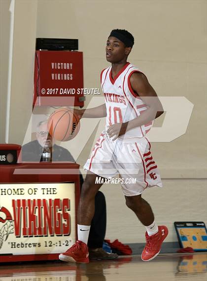 Thumbnail 2 in Lindhurst vs. Victory Christian (Viking Classic) photogallery.