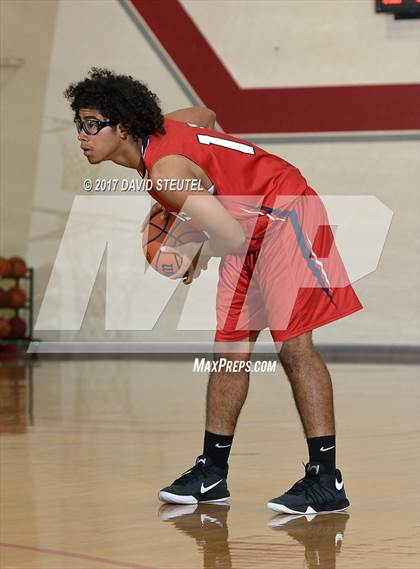 Thumbnail 3 in Lindhurst vs. Victory Christian (Viking Classic) photogallery.